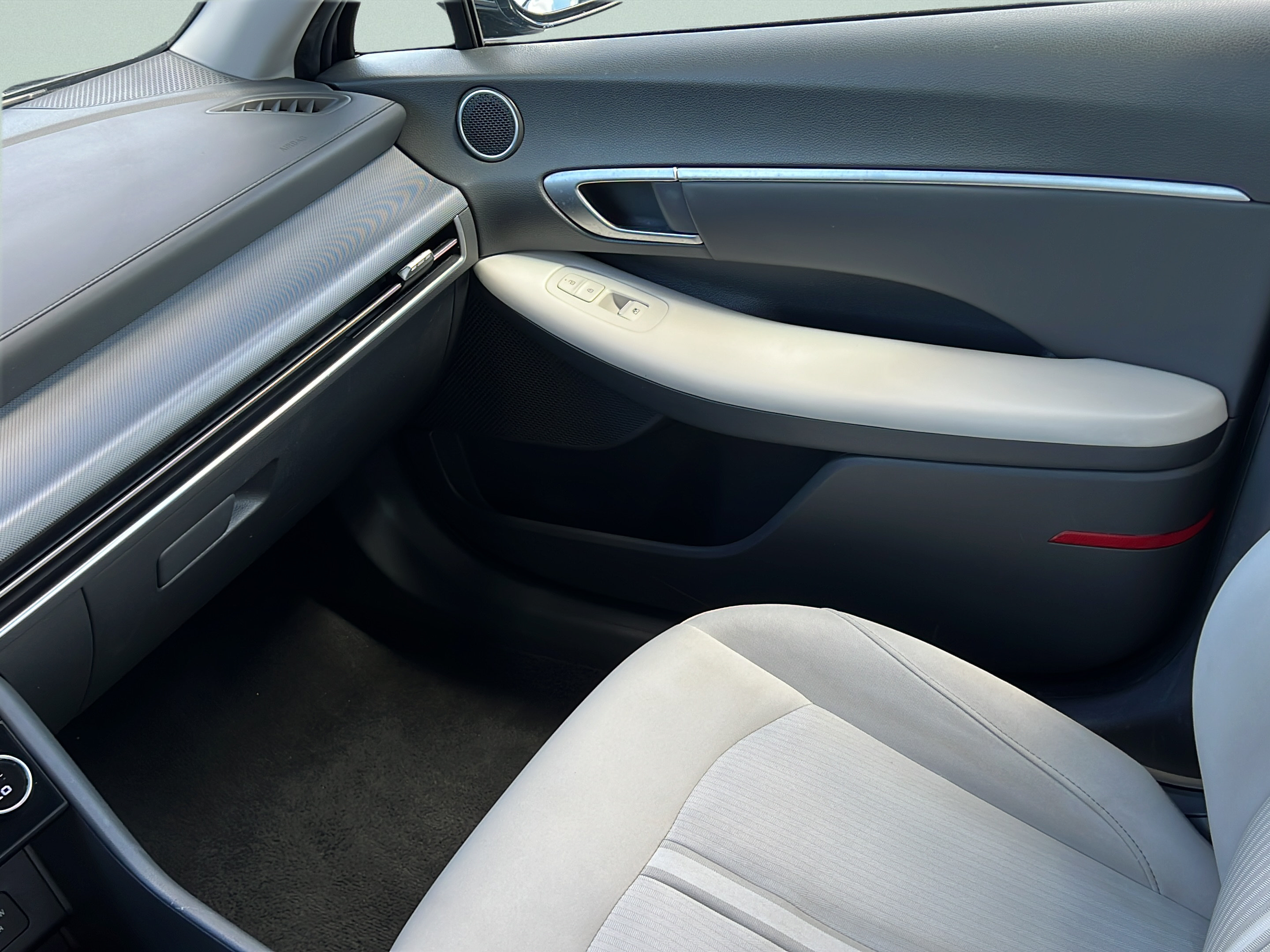 Used 2024 Hyundai Sonata SEL FWD image 15