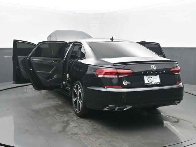 Used 2021 Volkswagen Passat 2.0T R-Line image 56
