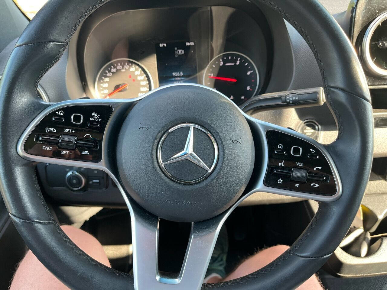 Used 2022 Mercedes-Benz Sprinter 4500 image 13