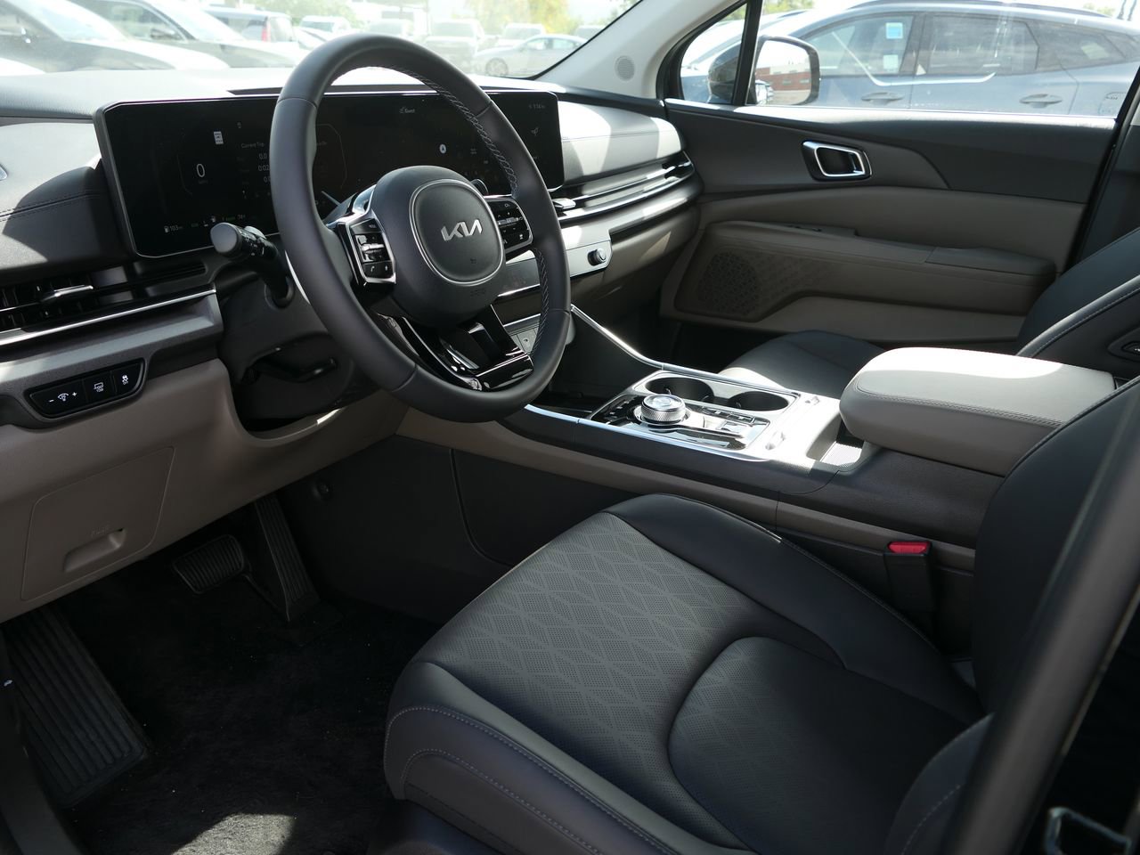 New 2026 Kia Carnival SX image 11