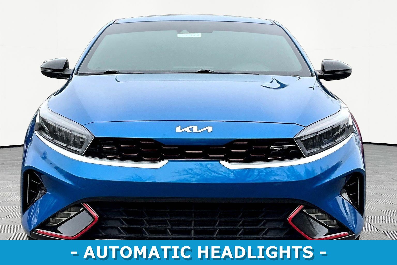 Used 2022 Kia Forte GT image 2