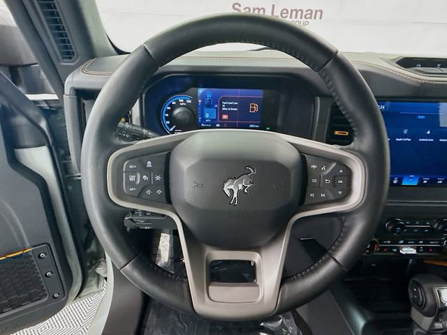 Used 2024 Ford Bronco Badlands image 11