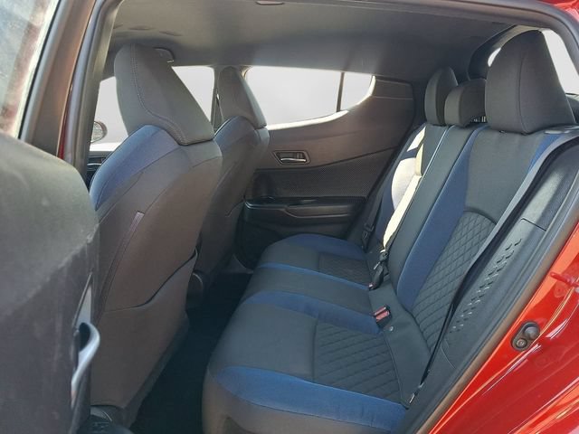 Used 2022 Toyota C-HR XLE FWD image 12