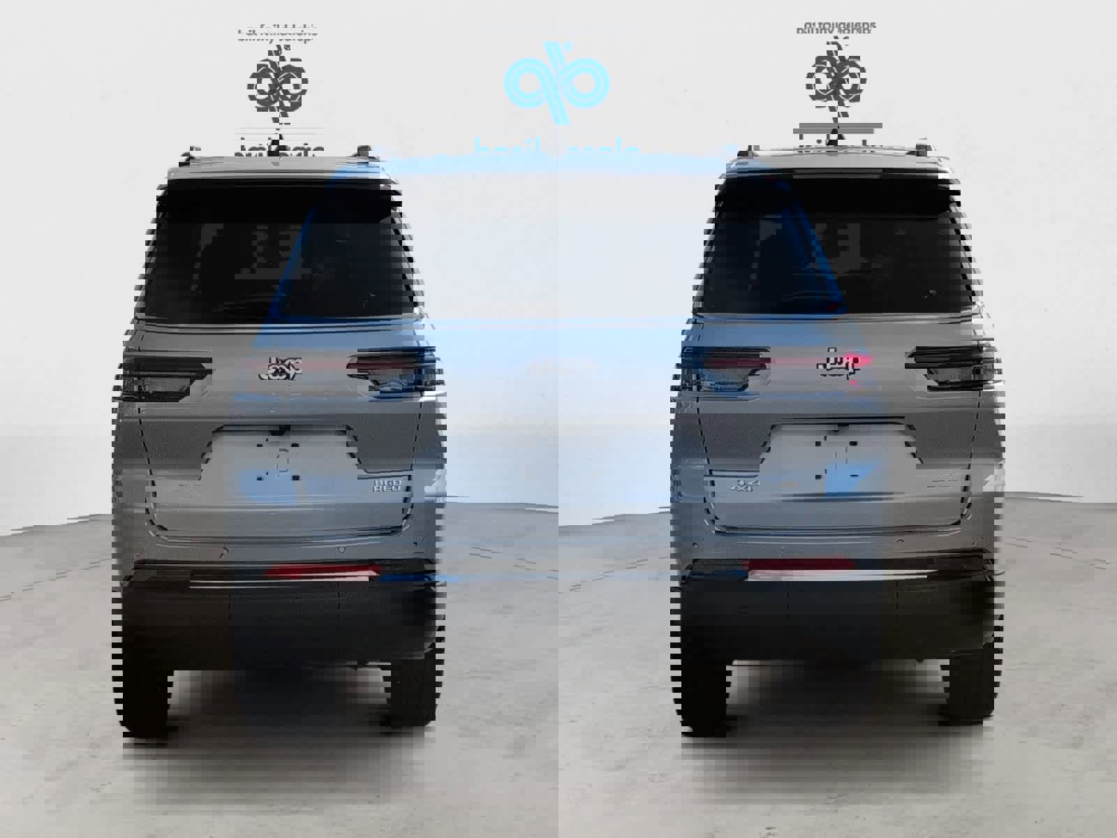 Used 2023 Jeep Grand Cherokee L Laredo image 6