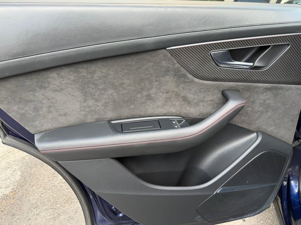 Used 2022 Audi RS Q8 w/ Carbon Optic Package AWD/4WD image 31