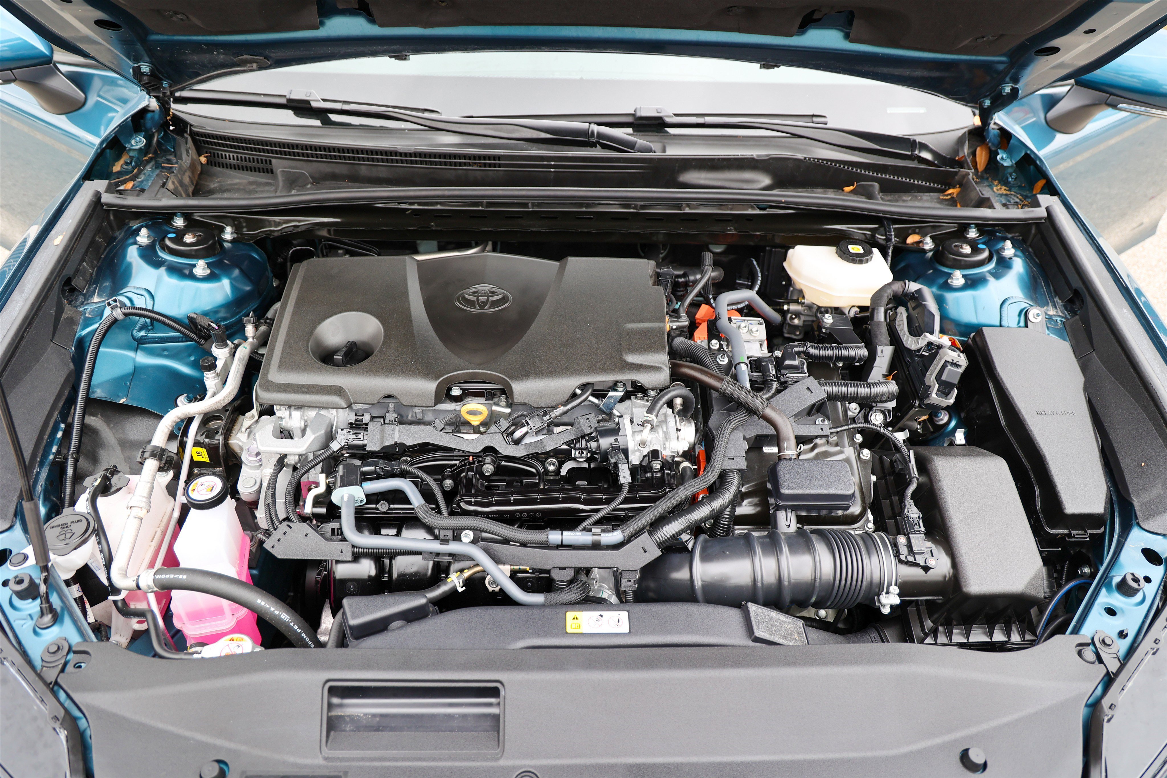 Used 2025 Toyota Camry SE w/ Convenience Package image 16