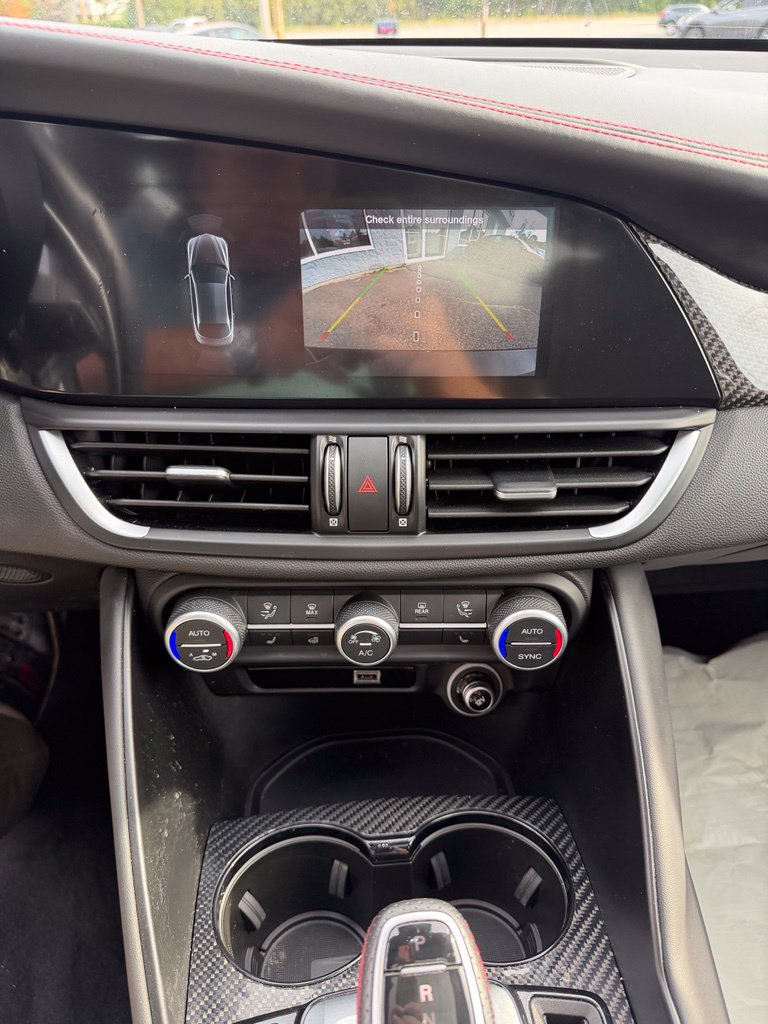 Used 2023 Alfa Romeo Giulia Estrema AWD/4WD image 15