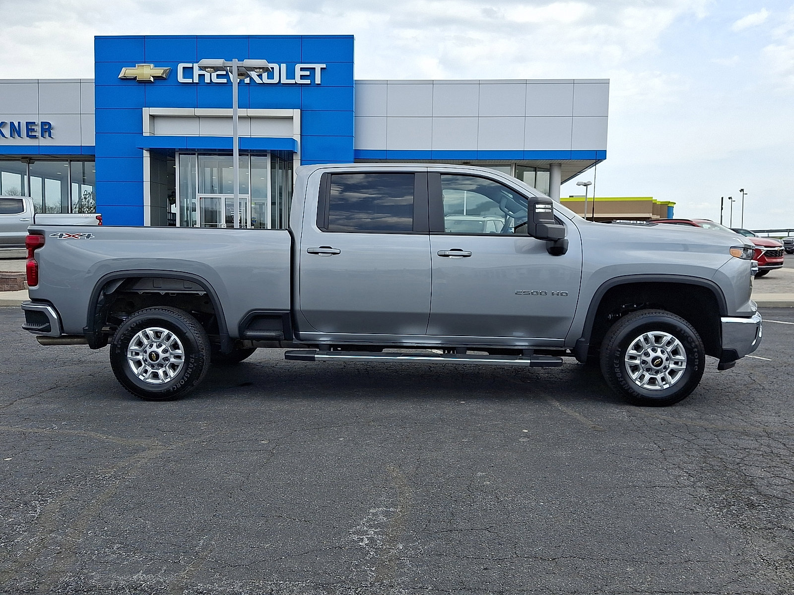 Certified 2025 Chevrolet Silverado 2500 LT w/ Convenience Package image 7