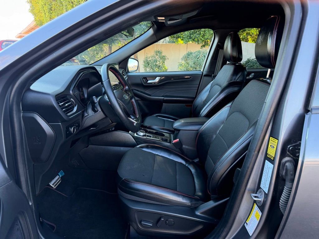 Used 2023 Ford Escape ST-Line w/ Tech Pack #1 image 21