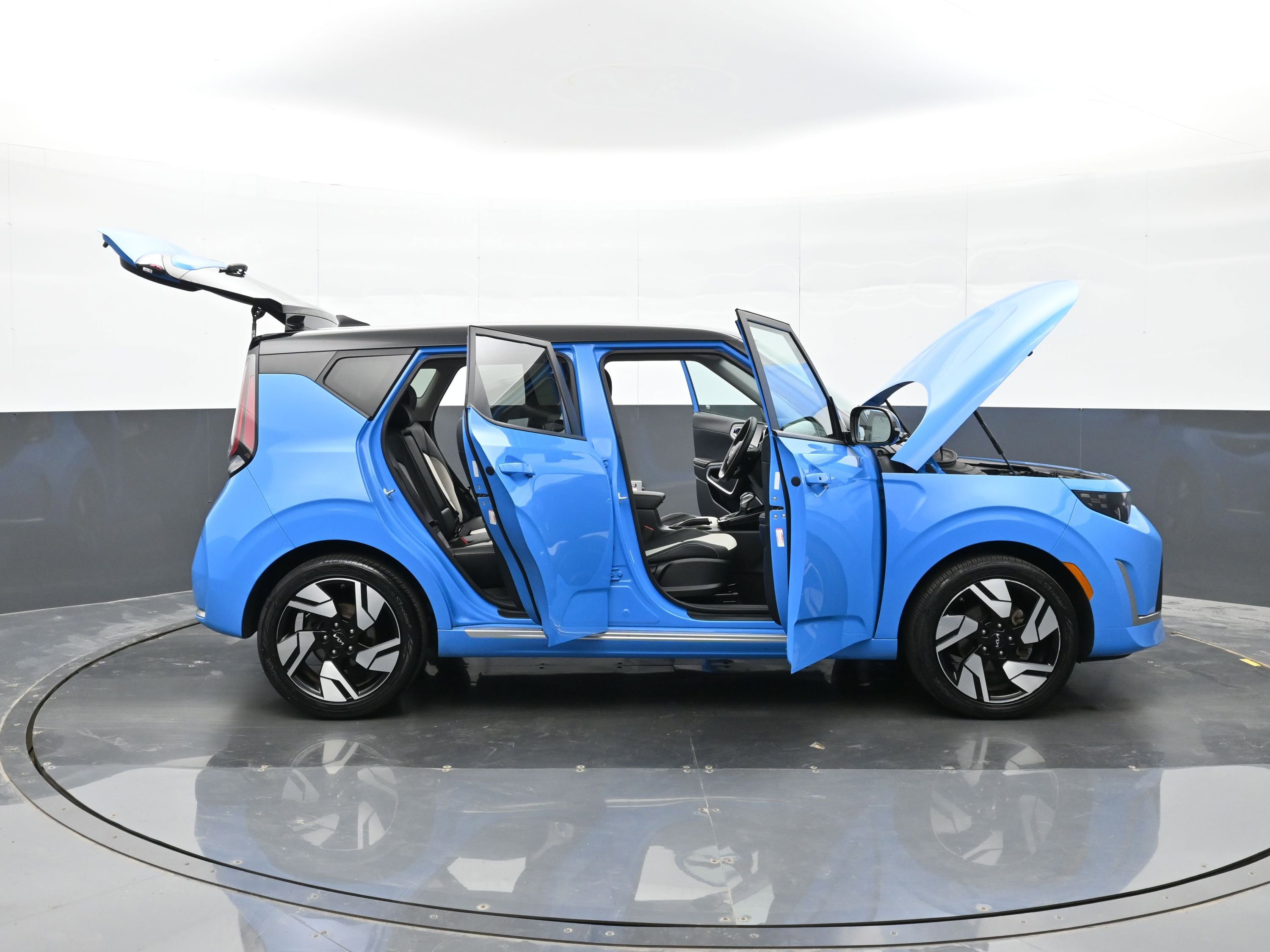 Used 2024 Kia Soul GT-Line FWD image 47