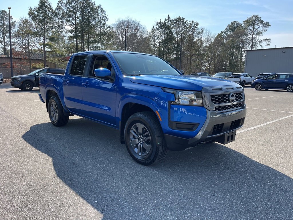 Certified 2025 Nissan Frontier SV w/ Tow Package image 4
