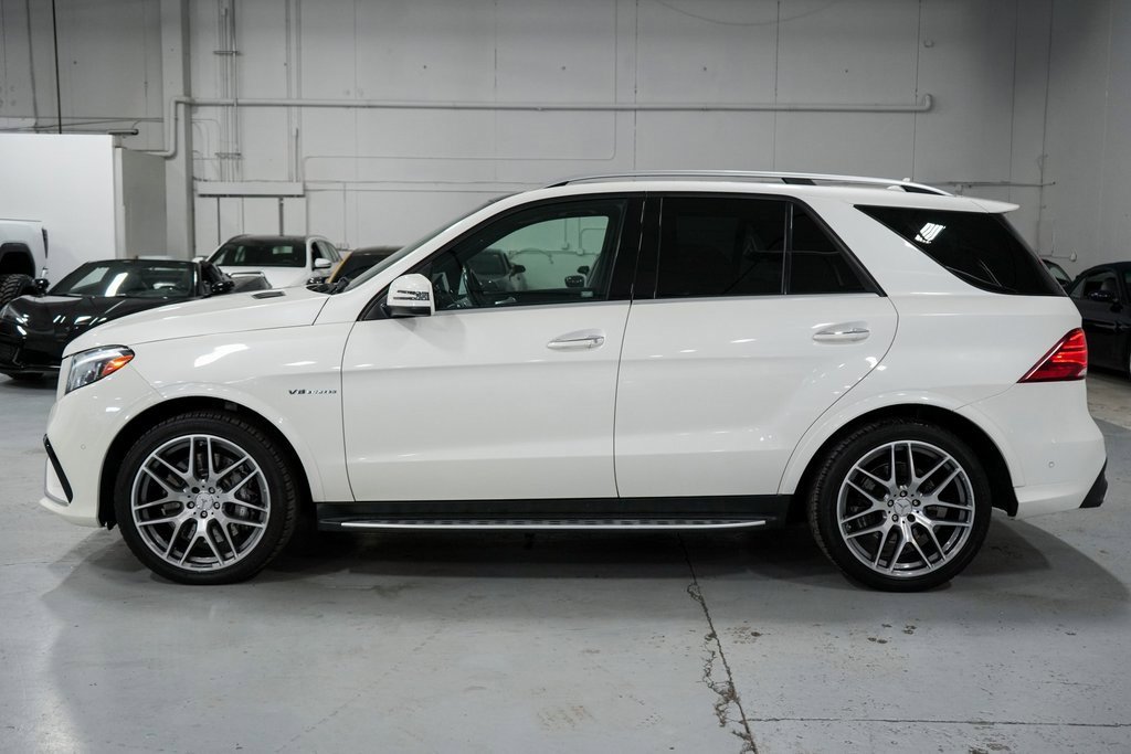 Used 2018 Mercedes-Benz GLE 63 AMG 4MATIC w/ Premium 3 Package image 2