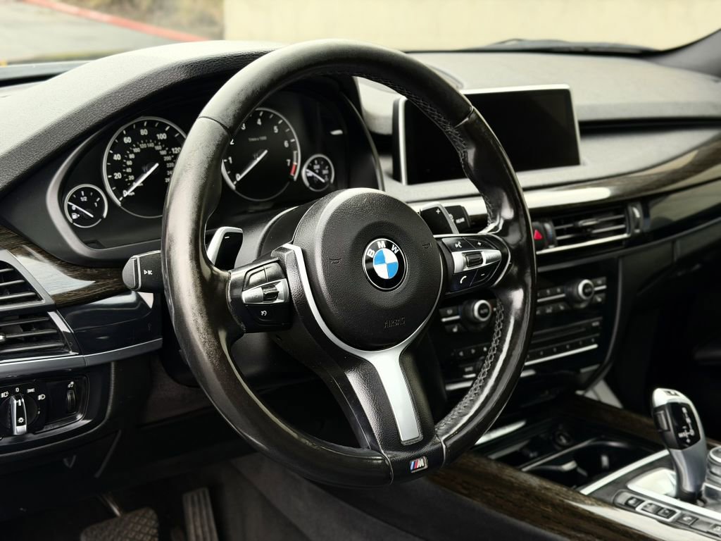 Used 2017 BMW X5 xDrive40e image 16