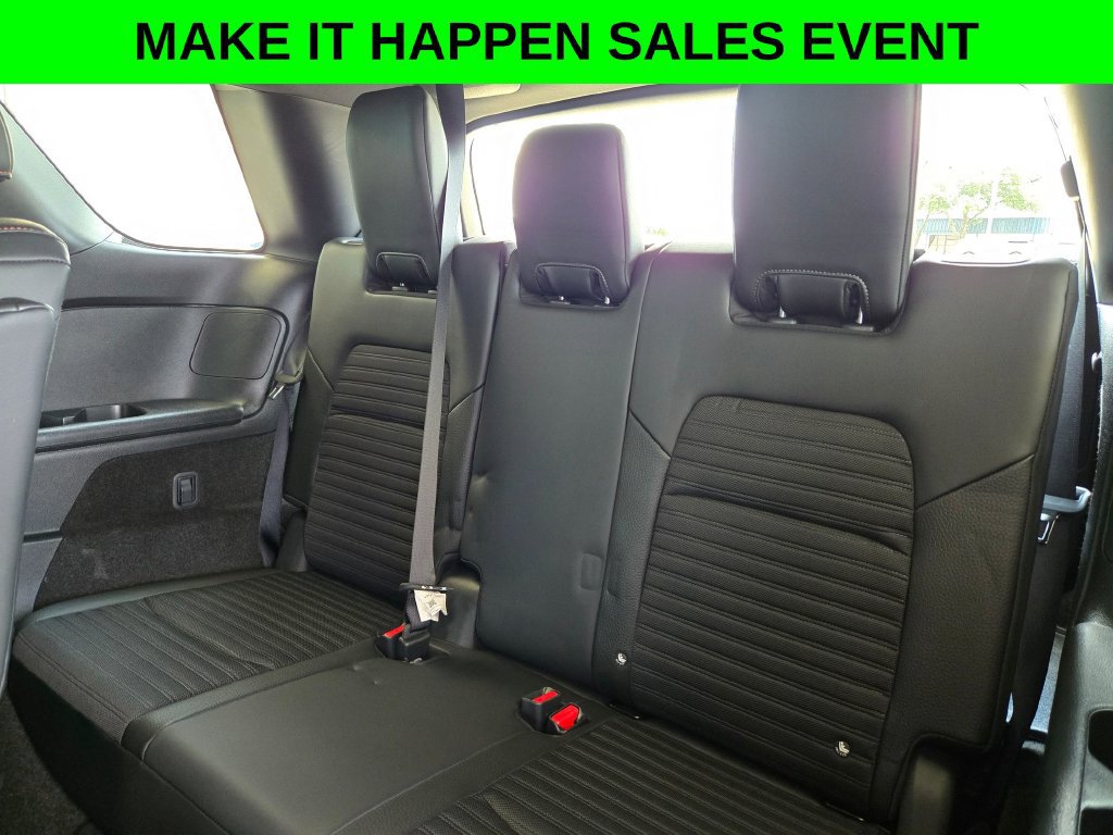 Used 2024 Nissan Pathfinder Rock Creek AWD/4WD image 15