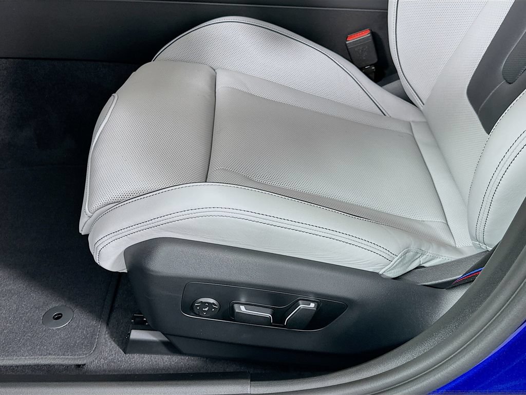 New 2027 BMW M5 Touring AWD/4WD image 21