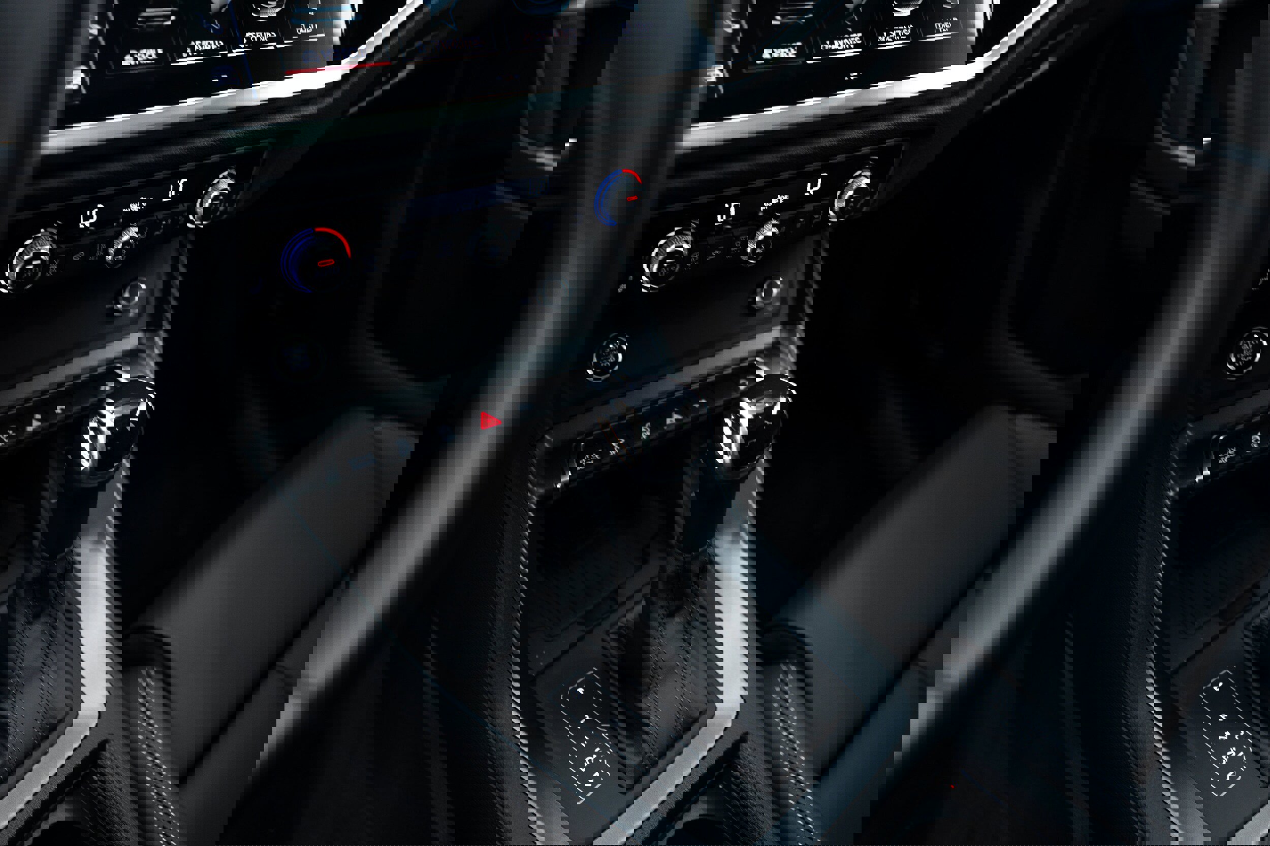 Used 2025 Audi Q3 2.0T Premium w/ Convenience Package image 10