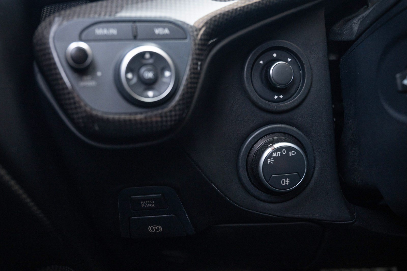 Used 2013 Ferrari F12 Berlinetta RWD image 35