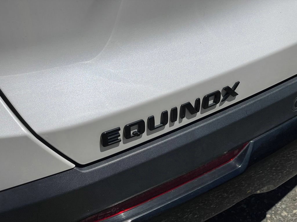 Used 2025 Chevrolet Equinox RS w/ Safety and Technology Package FWD image 32