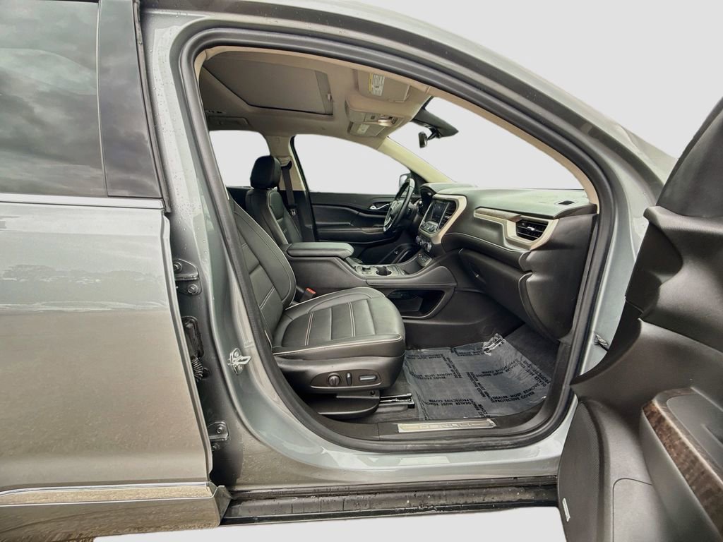 Used 2023 GMC Acadia Denali w/ Denali Ultimate Package image 30
