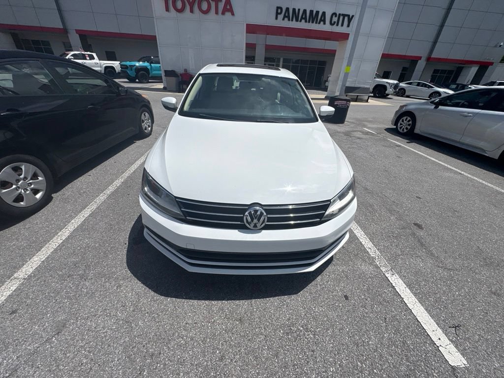 Used 2015 Volkswagen Jetta TDI SE FWD image 9