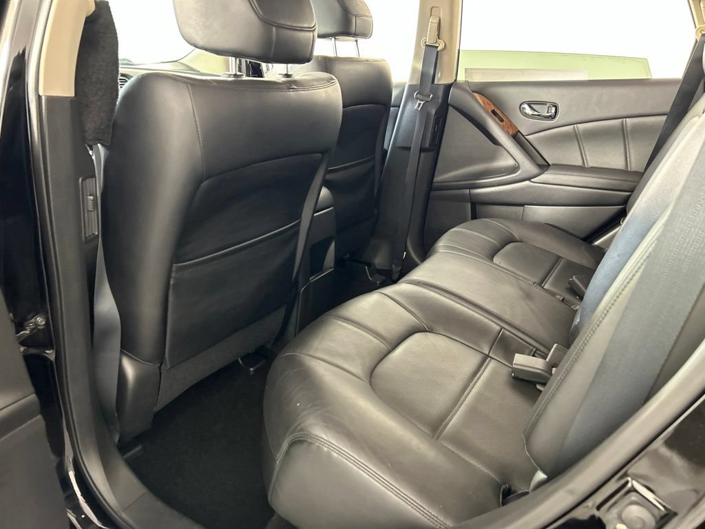 Used 2013 Nissan Murano LE w/ Platinum Pkg AWD/4WD image 37