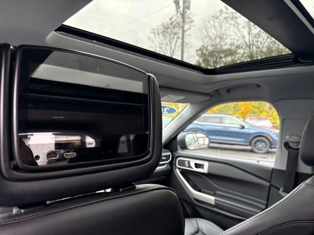 Used 2023 Ford Explorer XLT w/ Equipment Group 202A image 26