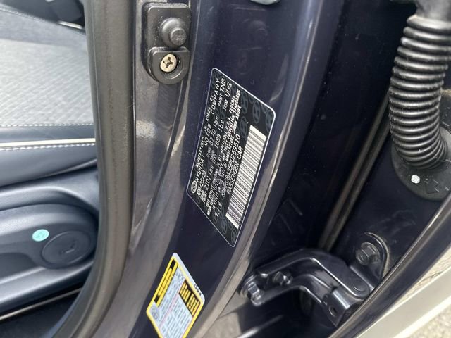 Used 2023 Hyundai Venue Limited image 18