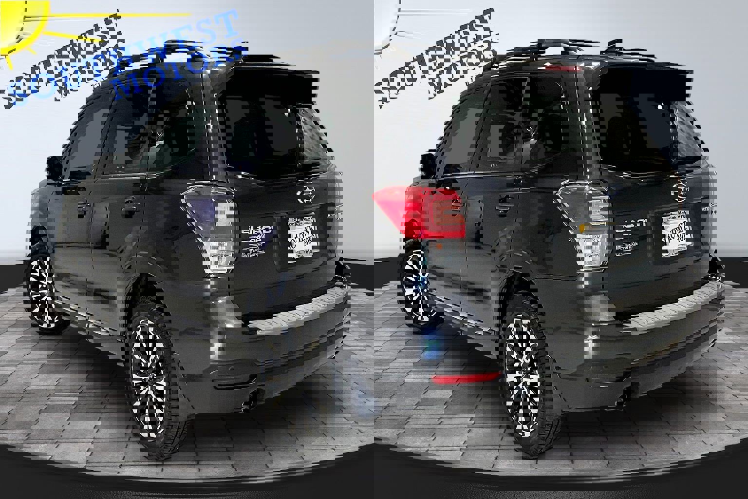 Used 2018 Subaru Forester 2.0XT Touring AWD/4WD image 4