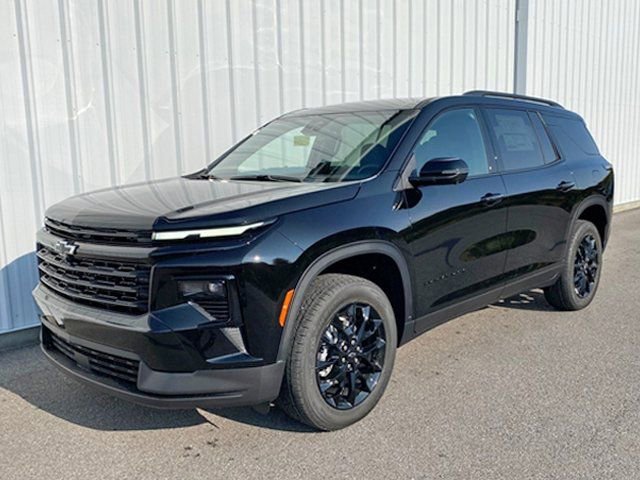 New 2026 Chevrolet Traverse LT w/ Midnight/Sport Edition