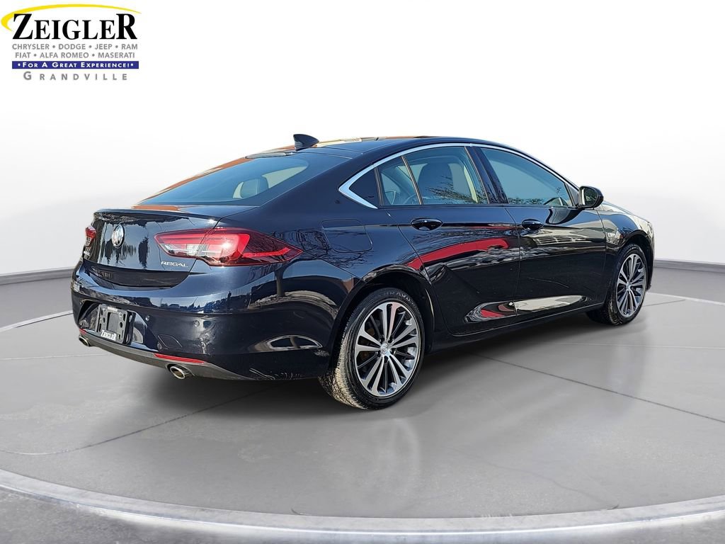 Used 2018 Buick Regal Preferred w/ Driver Confidence Package #1 image 5