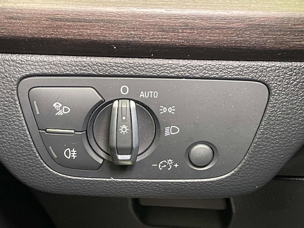 Used 2022 Audi Q5 2.0T Premium image 36