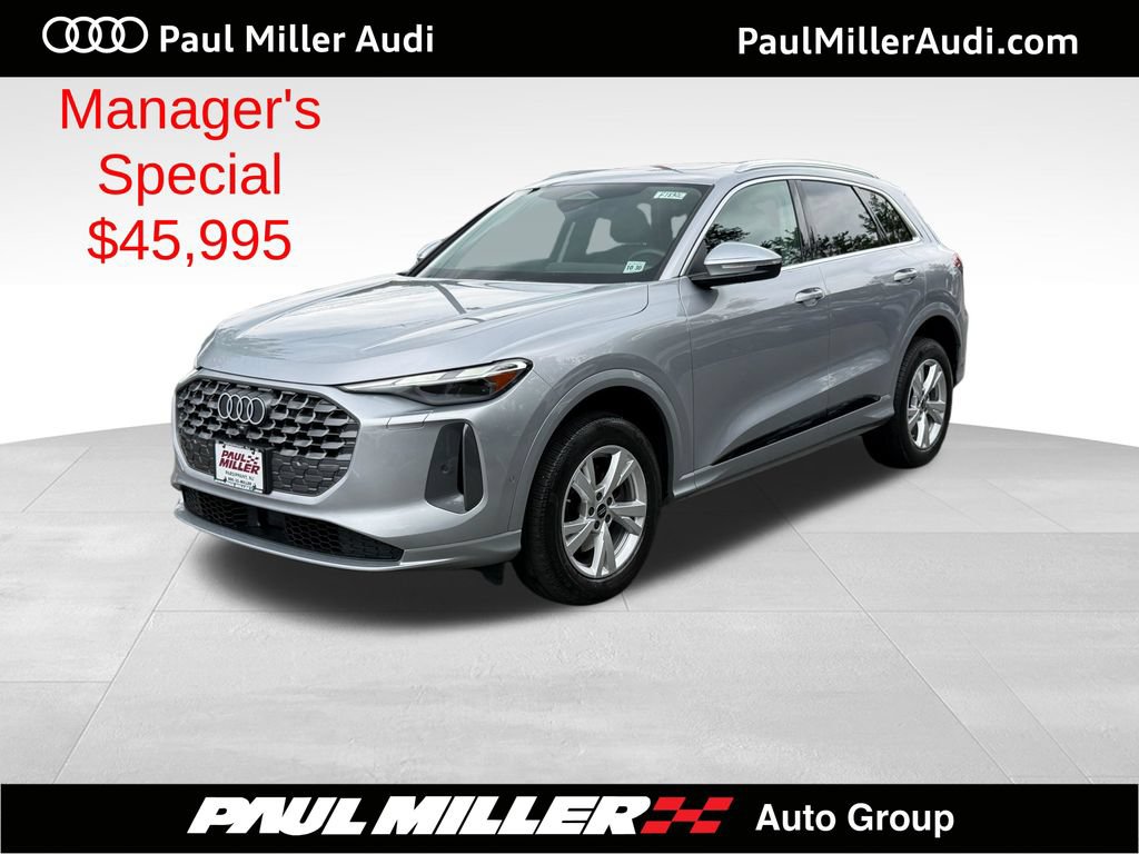 Used 2025 Audi Q5 Premium w/ Convenience Package AWD/4WD image 1