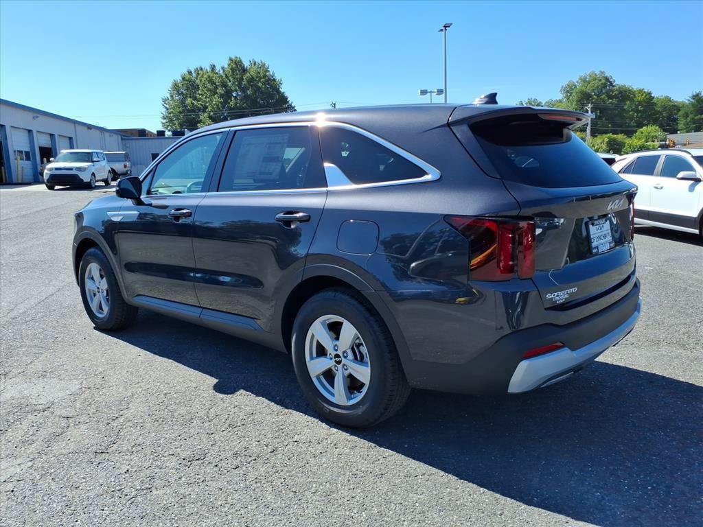 New 2026 Kia Sorento LX FWD image 6