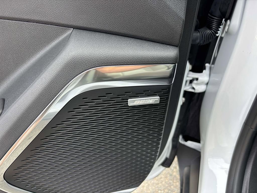 New 2026 GMC Acadia Elevation image 11