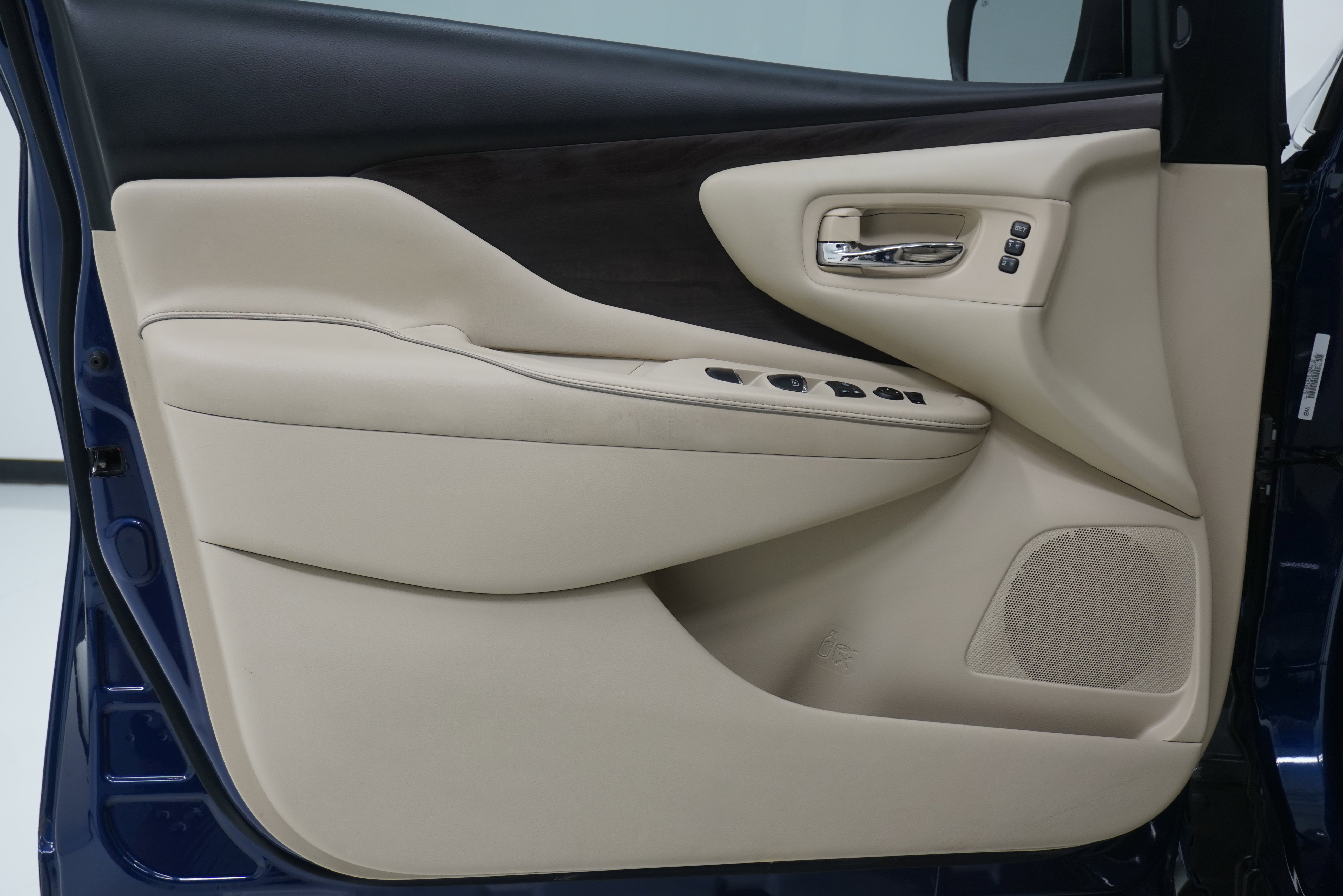 Used 2019 Nissan Murano Platinum image 15