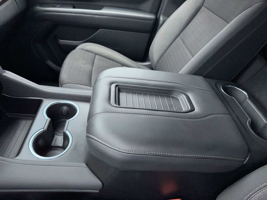 Used 2024 GMC Yukon XL SLE RWD image 24