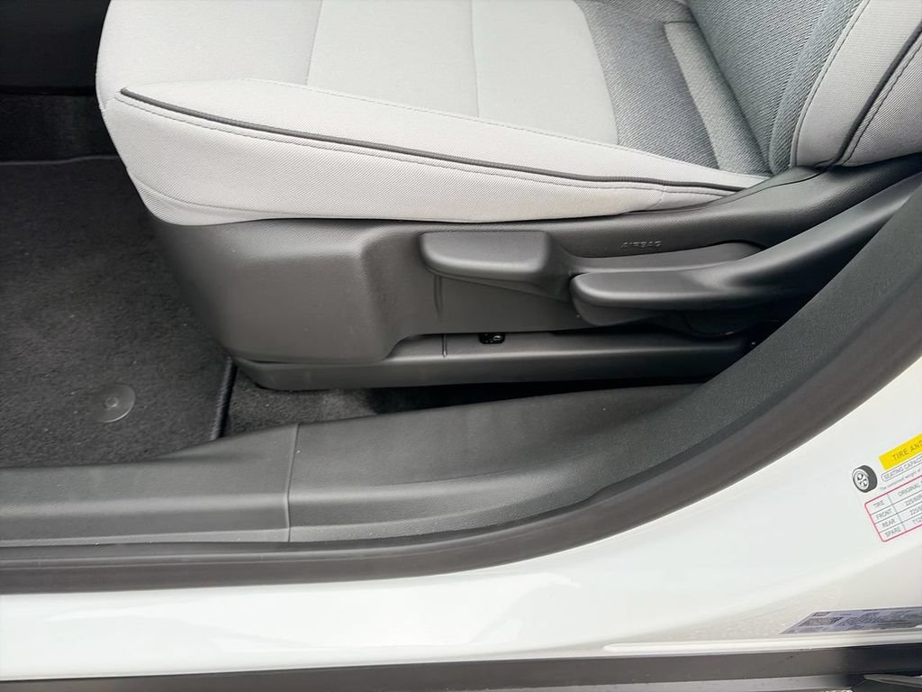 New 2026 Chevrolet TrailBlazer LT w/ LT Cold Weather Package FWD image 15