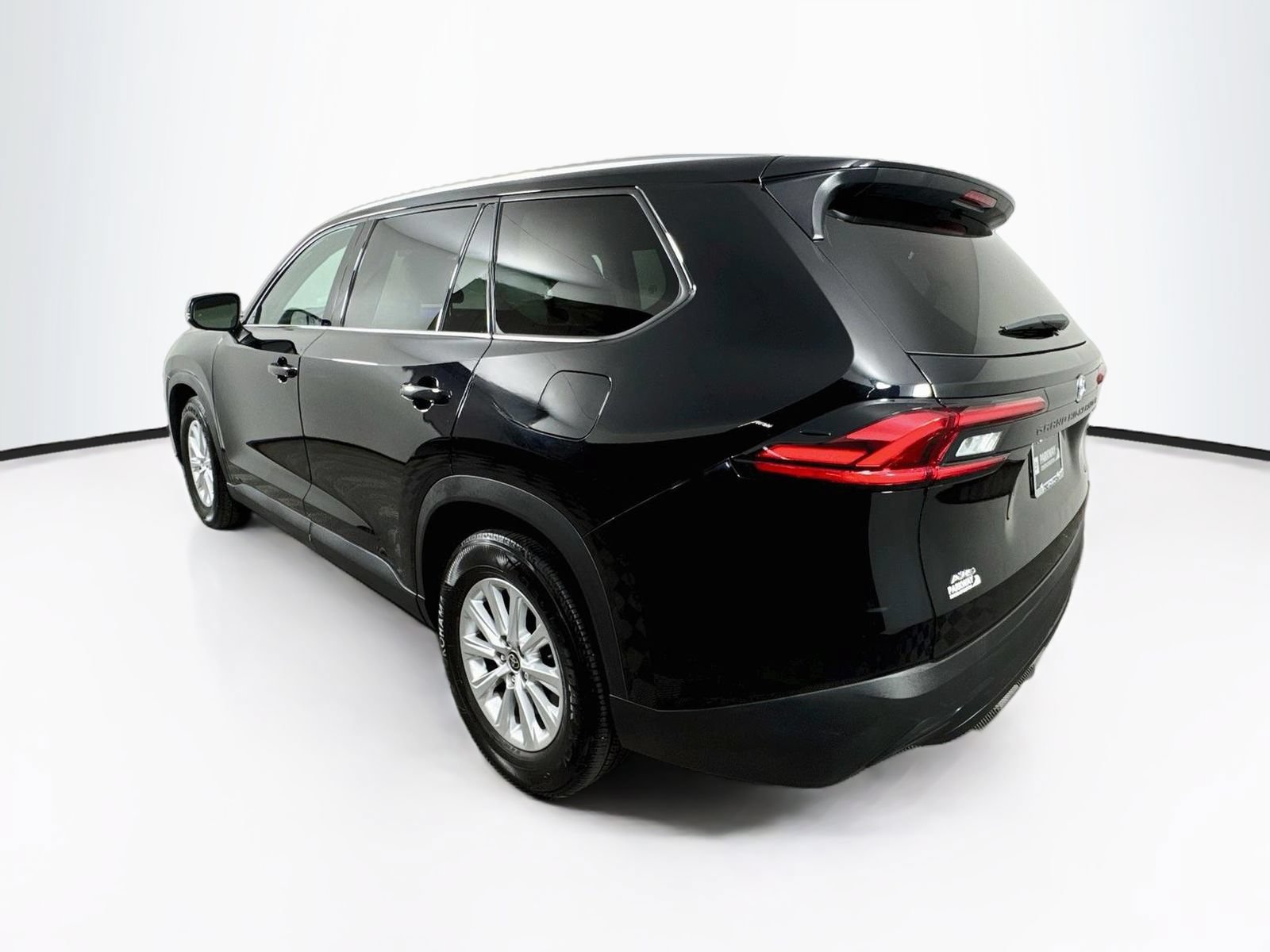 Certified 2024 Toyota Grand Highlander AWD image 5