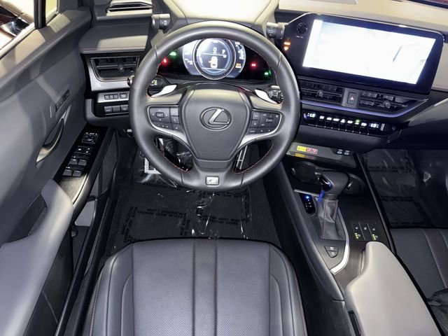 Certified 2024 Lexus UX 250h F Sport AWD/4WD image 4