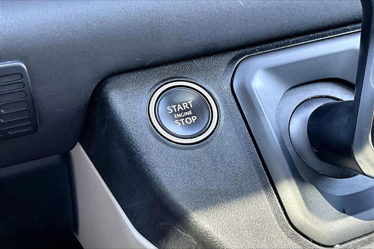 Used 2024 Land Rover Defender 110 S AWD/4WD image 28