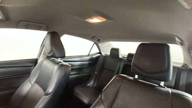Used 2018 Toyota Corolla SE FWD image 13