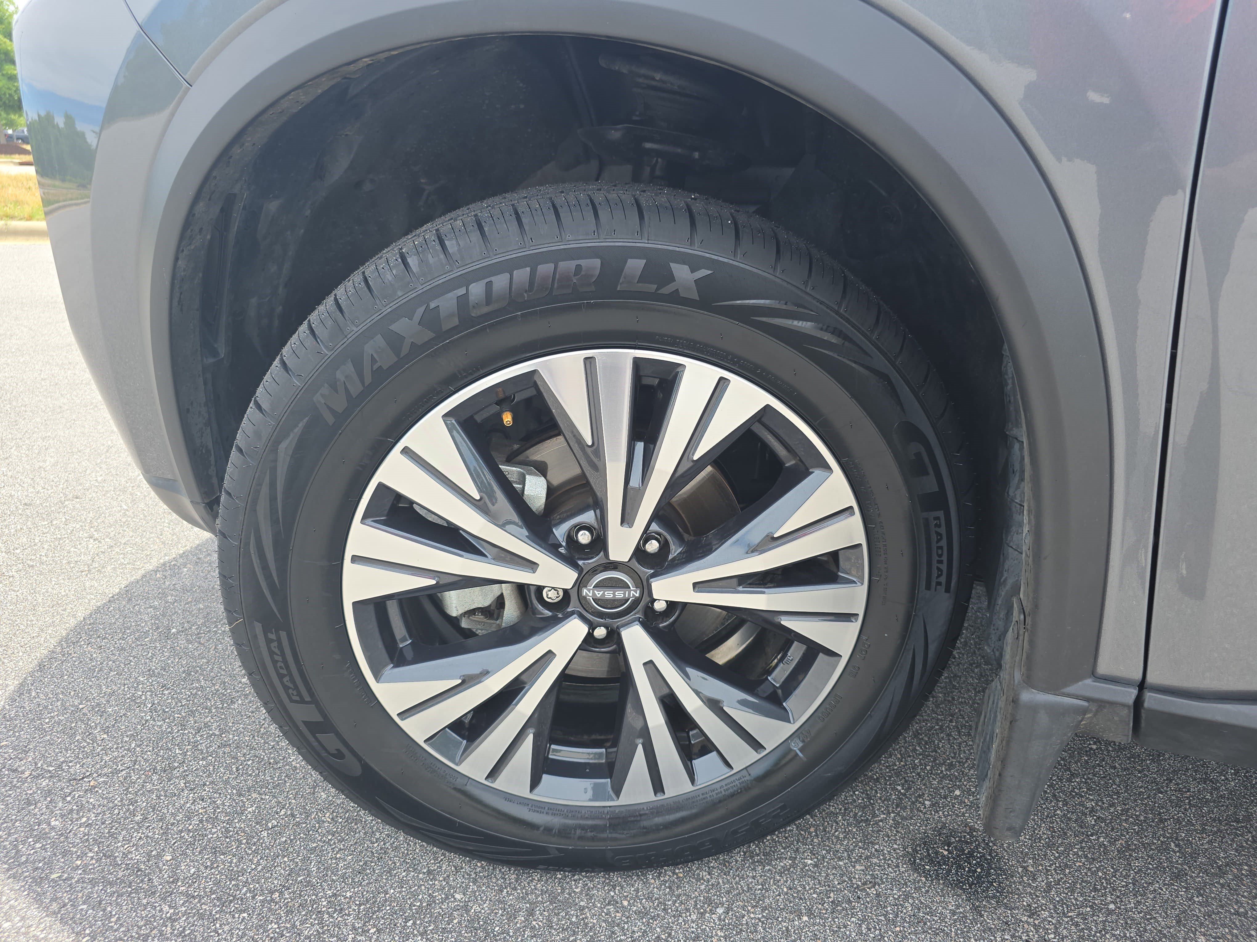 Used 2023 Nissan Rogue SV FWD image 33