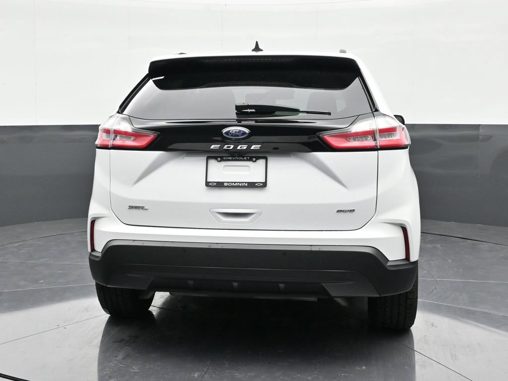 Used 2024 Ford Edge SEL w/ Sport Appearance Package AWD/4WD image 2