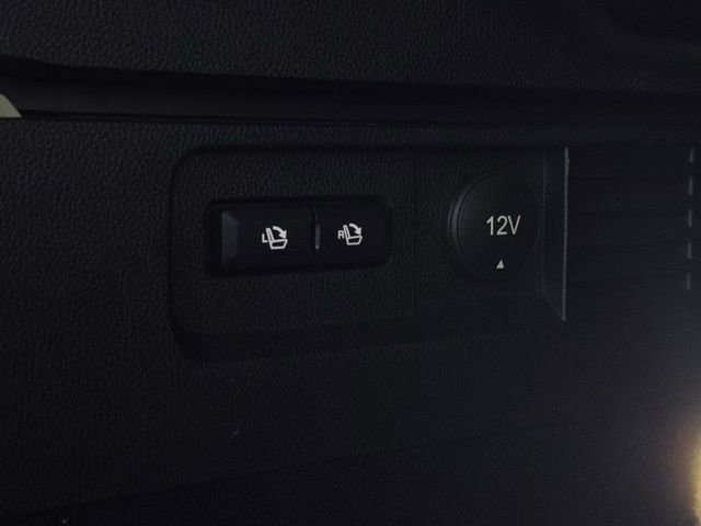 Used 2022 Lincoln Nautilus Reserve image 13