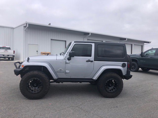 Used 2015 Jeep Wrangler Sport image 1