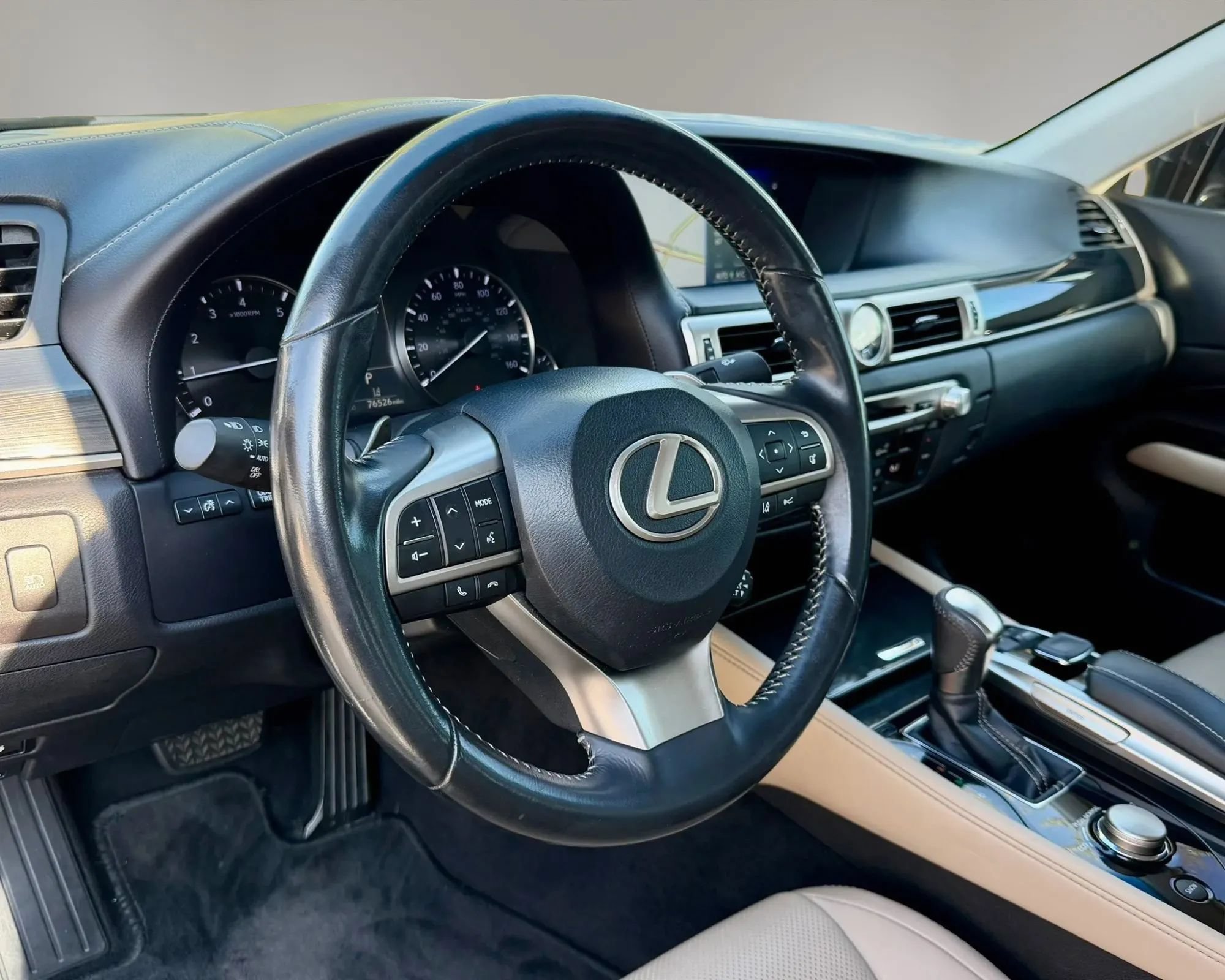 Used 2017 Lexus GS 200t RWD image 12