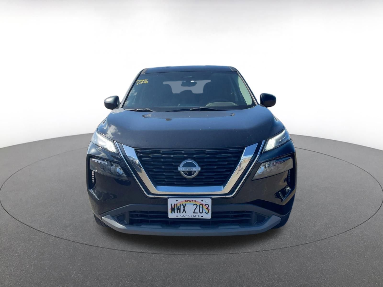 Used 2023 Nissan Rogue S image 2