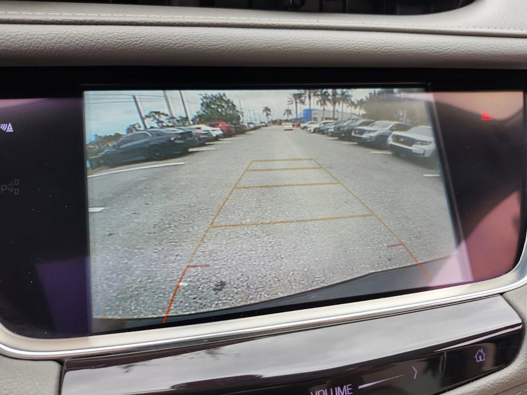 Used 2018 Cadillac XT5 Luxury w/ Driver Awareness Package image 24