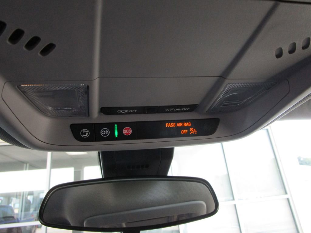 Used 2023 Chevrolet Equinox LT w/ LPO, Floor Liner Package FWD image 35
