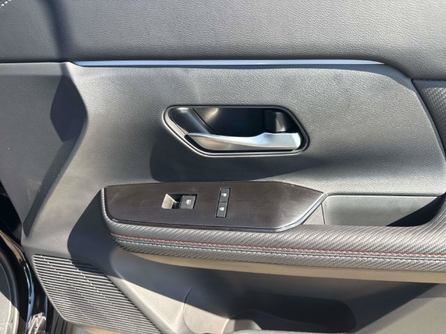New 2027 Nissan Kicks SR FWD image 17